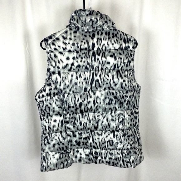 Calvin Klein women’s vest jacket, size large - Picture 4 of 5